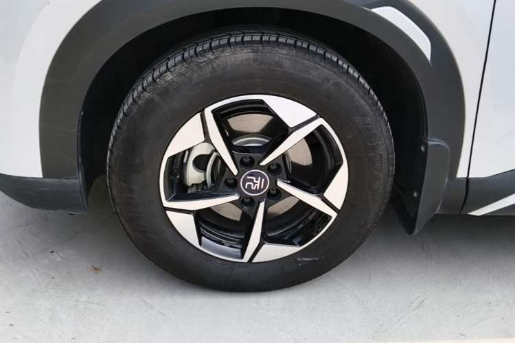 Used BYD Yuan UP 2024 401KM Leading Edition Exterior 4