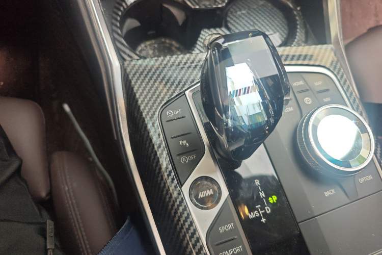 Used BMW 3 Series 2021 320i Sport Package Gear Lever