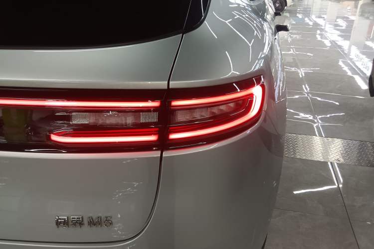 Used Hima AITO M5 2022 Extended-Range Four-Wheel Drive Ultimate Edition
