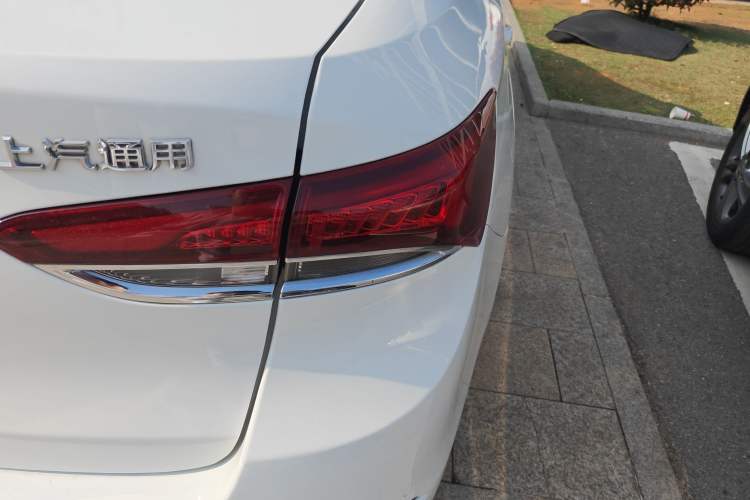 Used Buick GT 2019 15T Dual-Clutch Connected Elite Model China VI