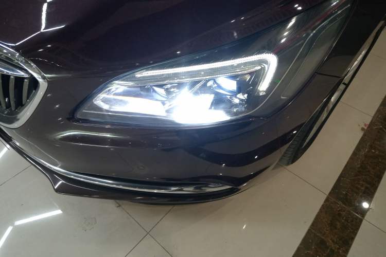 Used Buick LaCrosse 2018 28T Elite Edition