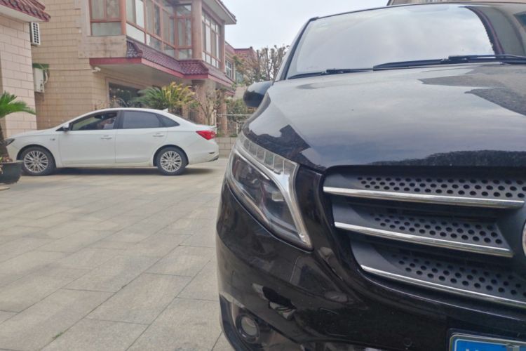 Used Mercedes-Benz Vito 2018 2.0T Business Version China V Emission Standard Right Front Headlight