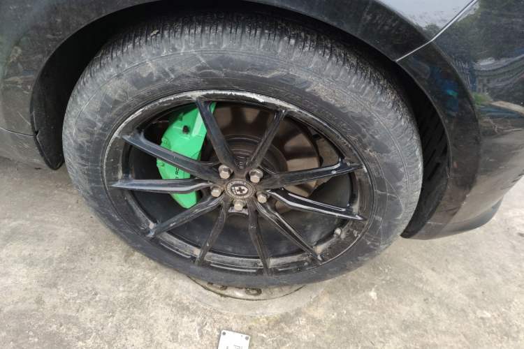 Used Land Rover Range SportNew Energy 2020 P400e SE Right Front Wheel Hub