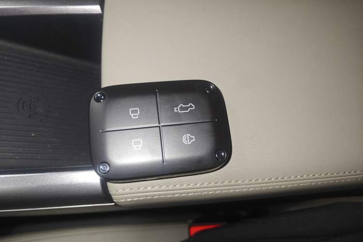 Used iCAR V23 2025 501 Four-Wheel Drive Intelligent Driving Version