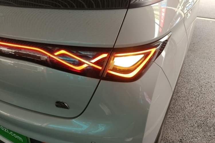 Used BYD Dolphin 2021 405 km Fashion Edition