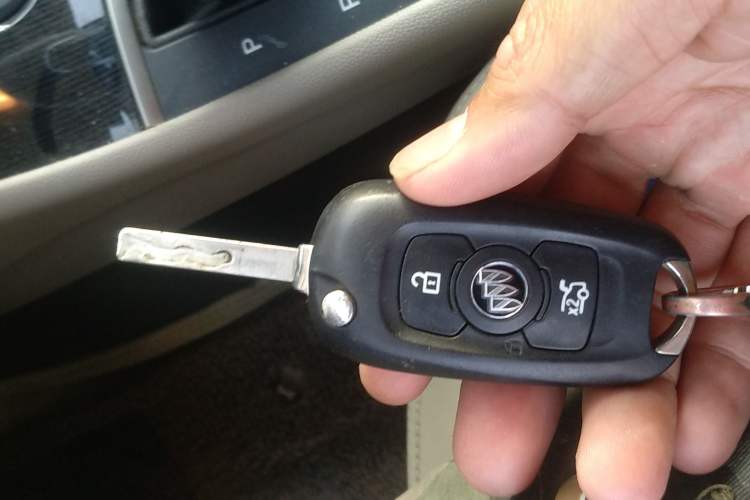 Used Buick Verano 2015 Sedan 15S Automatic Ambition Model Vehicle Key