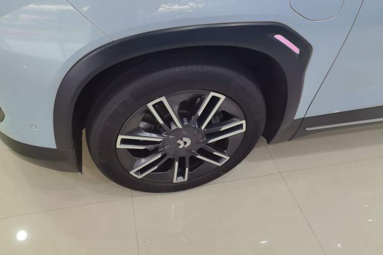 Used Nio ES6 2020 420 km Sport Edition Left Front Wheel Hub
