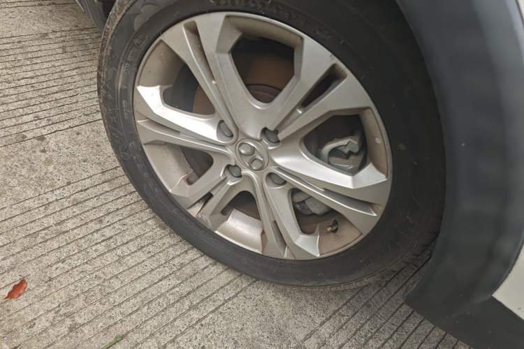 Used BAIC New Energy EX 2018 EX360 New Style Edition Right Front Wheel Hub