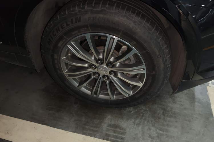 Used Cadillac XT5 2016 25T Luxury Model
