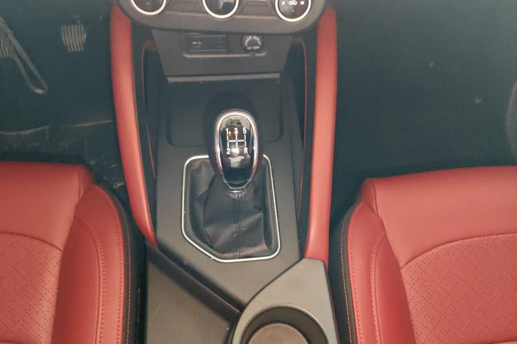 Used Dongfeng Fengon 500 2021 1.5L Manual Enjoyment Model