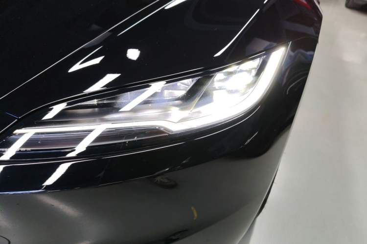 Used Tesla Model 3 2023 Rear-Wheel-Drive Version