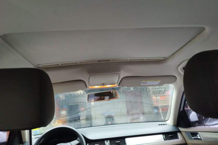 Used Volkswagen Bora 2014 1.6L Automatic Comfort Model Headliner