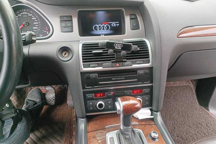 Used Audi Q7 2014 35 TFSI Off-road Model