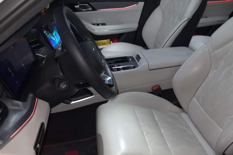 Used Lynk & Co 09 EM-P 2021 2.0T PHEV Ultra Six-Seater Left Front Seat