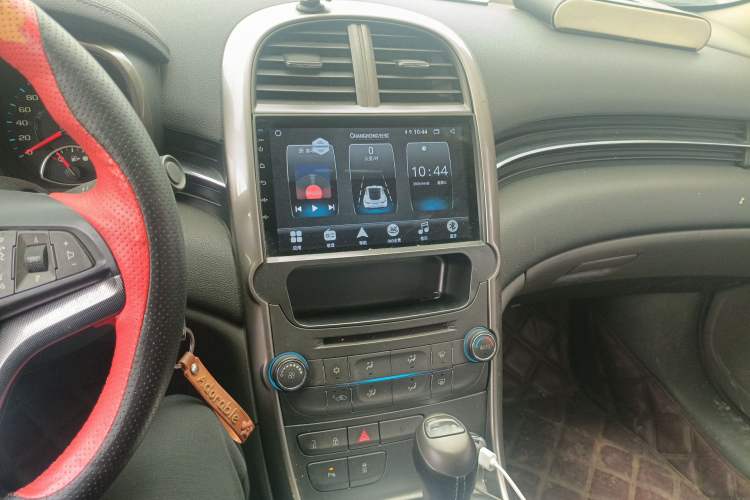 Used Chevrolet Malibu 2013 2.0L Automatic Luxury Edition Audio And AC Panel