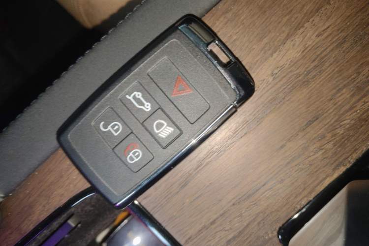 Used Land Rover Discovery Sport 2024 Performance Tech Edition