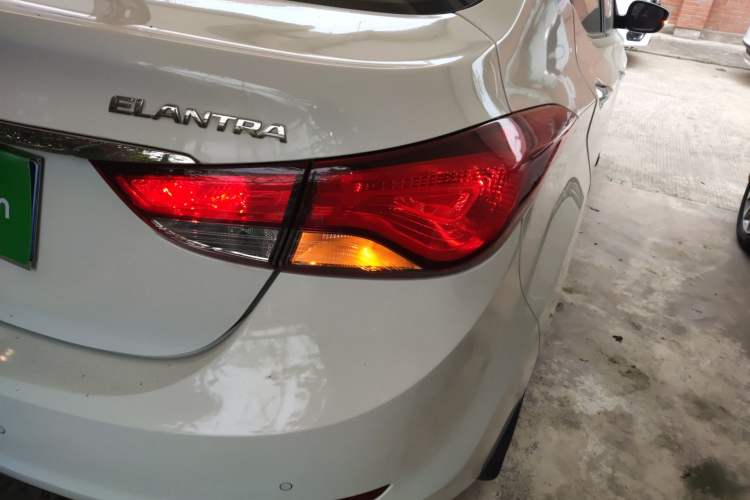 Used Hyundai Elantra (5th Generation / Langdong) 2016 1.6L Automatic Prestige Model Right Rear Taillight