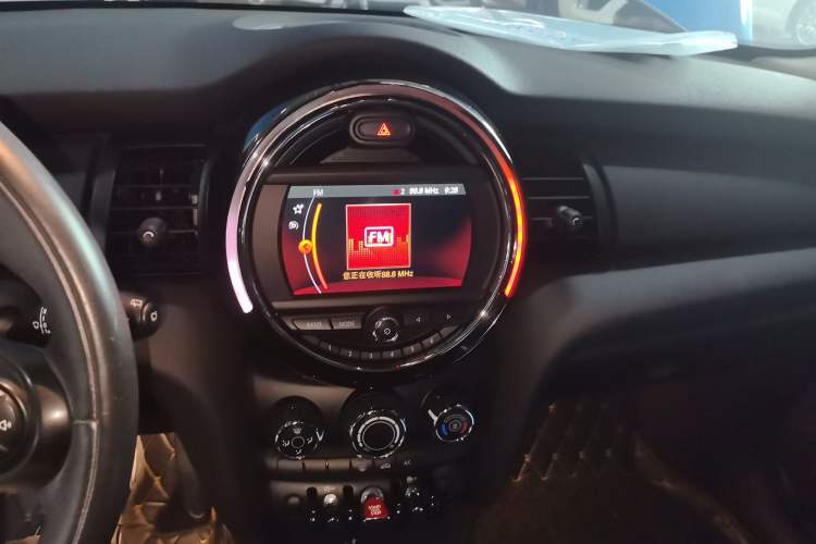 Used MINI MINI 2018 1.5T ONE Five-Door Edition