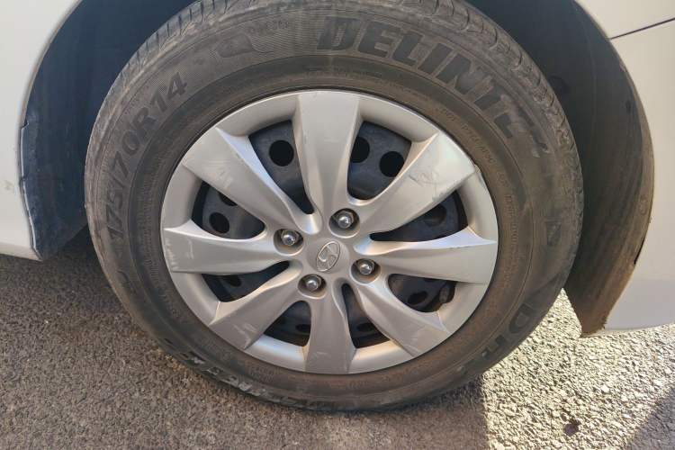 Used Hyundai Verna (older generation) 2017 1.4L Manual Refreshed Version China V Standard
