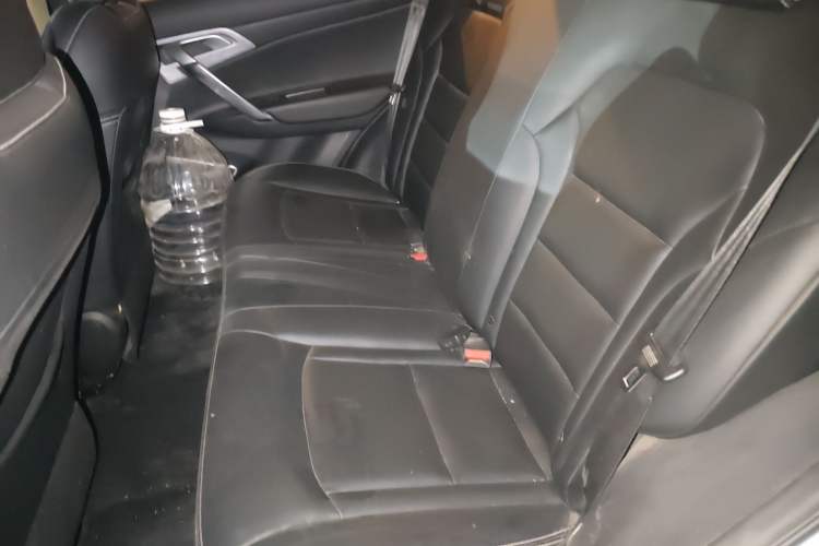 Used Geely Auto Emgrand X7 Sport 2021 Million Edition 1.8TD DCT Two-Wheel Drive Luxury Model
