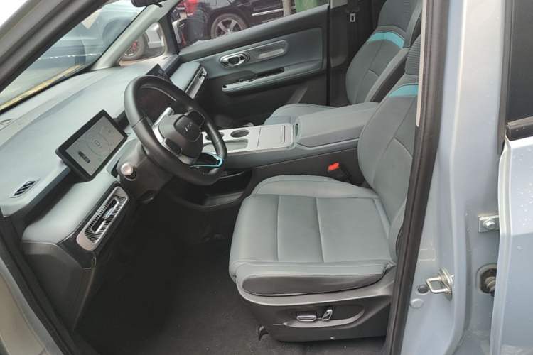 Used AION Y 2023 Younger Star Edition