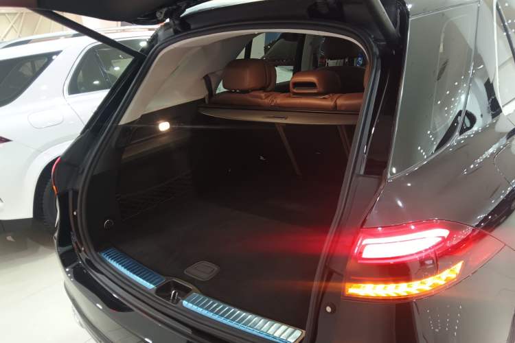 Used Mercedes-Benz GLE 2024 Refreshed GLE 350 4MATIC Stylish Edition Trunk