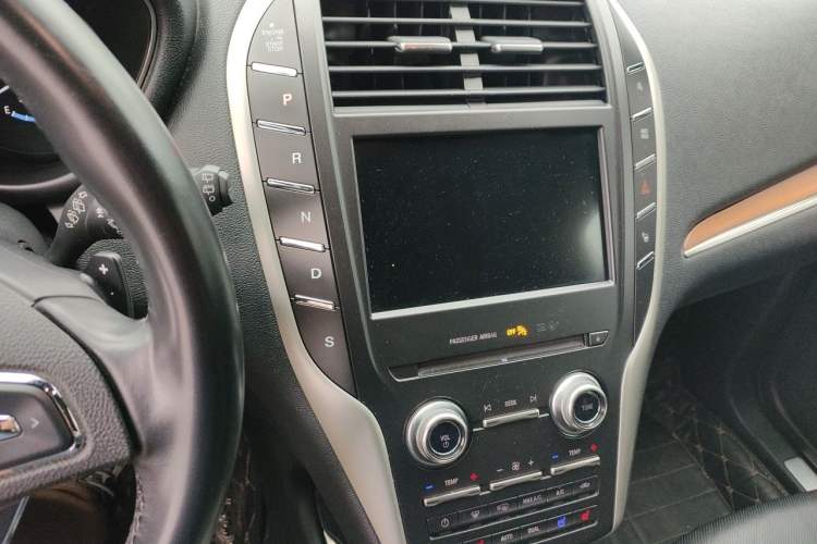 Used Lincoln MKC 2018 2.0T Two-Wheel Drive Luxury Edition