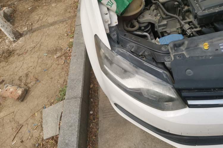 Used Volkswagen Polo 2016 1.4L Manual Fashion Model