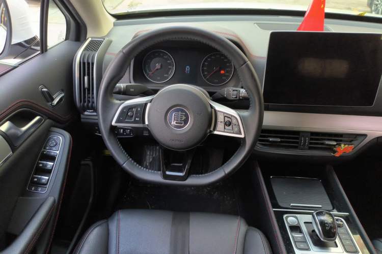 Used BYD Tang New Energy 2018 DM 2.0T All-Wheel Drive Smart Connect Advanced Model 7 Seats China V Emission Standard