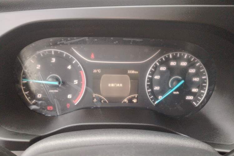 Used JMC Fushun 2025 2.0T 6MT Diesel Short-Wheelbase Low-Roof Commercial Multi-Purpose Passenger Vehicle with 5/6 Seats and Lift-Up Tailgate
