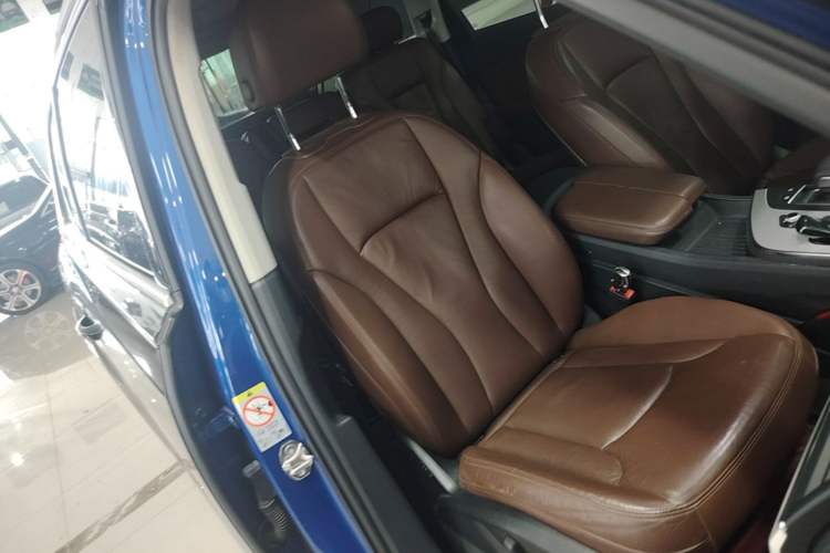 Used Audi Q7 2016 40 TFSI Comfort Model
