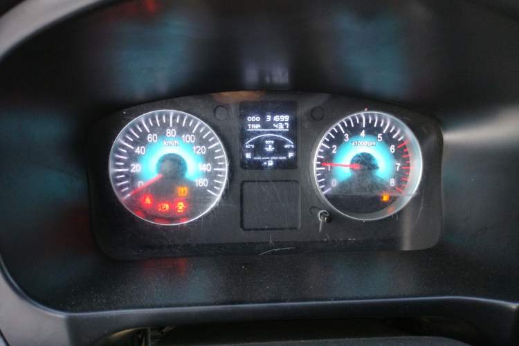 Used Jinbei Gold Hiace 2024 2.0L Travel Lion 9-Seater Central Air Conditioning