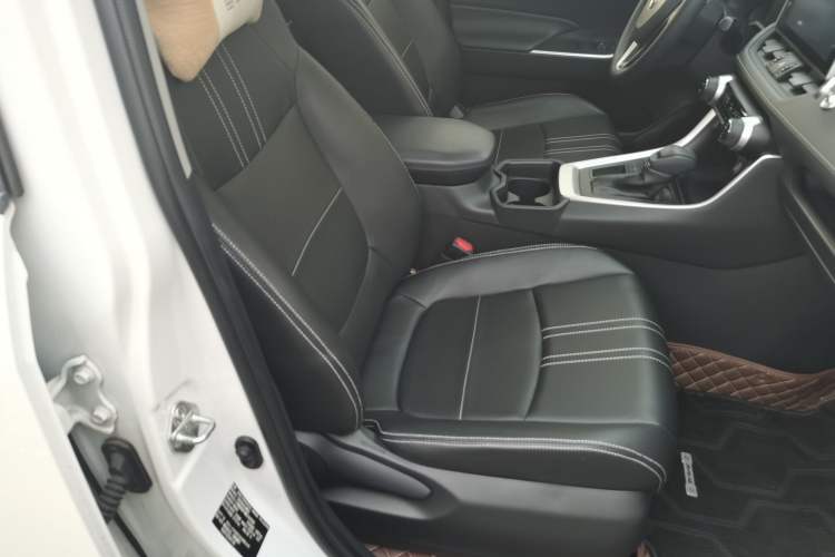 Used Toyota RAV4 2021 2.0L CVT Two-Wheel Drive Fashion Edition