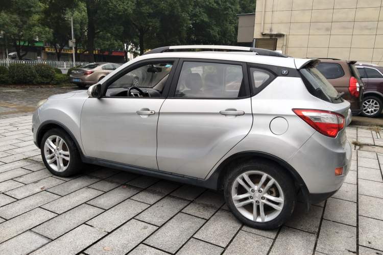 Used Changan CS35 2015 1.6L Manual Luxury Model China IV Standard
