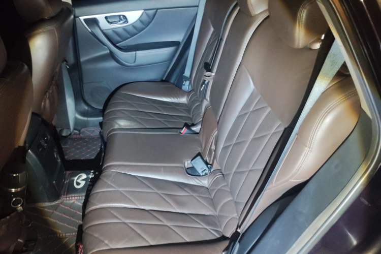 Used Infiniti FX 2011 FX35 Standard Edition
