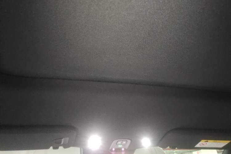 Used Nio ES6 2025 75 kWh Headliner