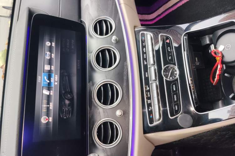 Used Mercedes-Benz E-Class 2016 E 300 L Sporty and Stylish Model