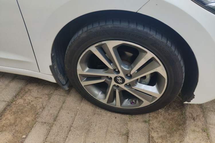 Used Hyundai Elantra (6th Generation / Lingdong) 2016 1.6L Automatic ZhiXuan – Elite Version
