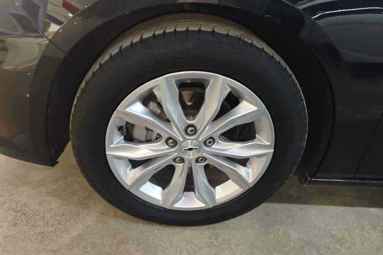 Used Chevrolet Malibu XL 2022 535T Automatic Sport Edition Left Front Wheel Hub