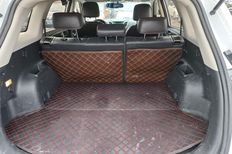 Used CHANGAN CS75 2016 2.0L Manual Luxury Version China V Standard Trunk