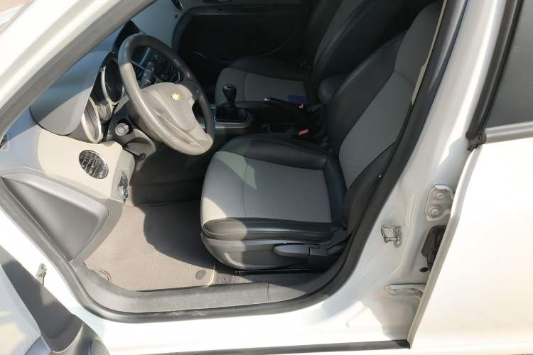 Used Chevrolet Cruze 2013 1.6L SE MT
