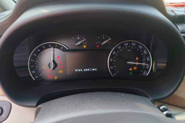 Used Buick GL8 2017 ES 28T Comfort Model China V Standard
