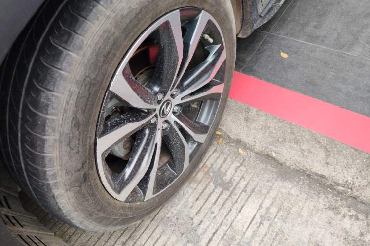 Used Lexus RX 2020 Facelifted 300 4x4 Elegant Edition Left Front Wheel Hub