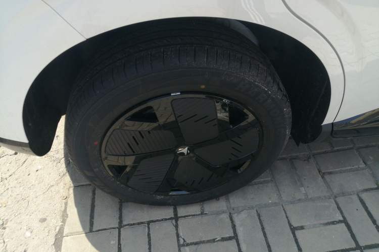 Used ARCFOX T1 2025 Model 425 PRO
