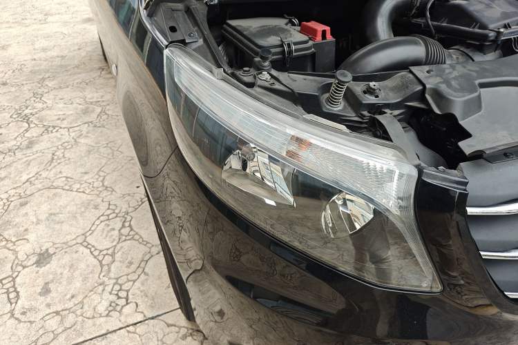 Used Mercedes-Benz Vito 2021 2.0T Business Version 7 Seats
