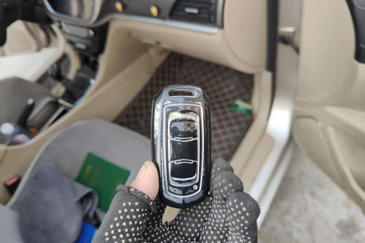 Used Geely Auto Emgrand 2017 Sedan Million Edition 1.5L Manual Luxury Model
