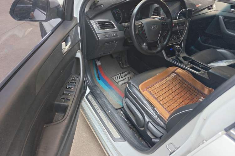 Used Hyundai Sonata 2016 2.0L Hybrid HE Smart Version
