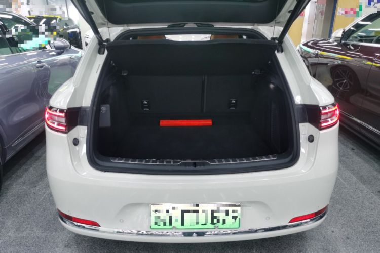 Used Hima AITO M5 2025 Extended-Range Ultra All-Wheel-Drive Version Trunk