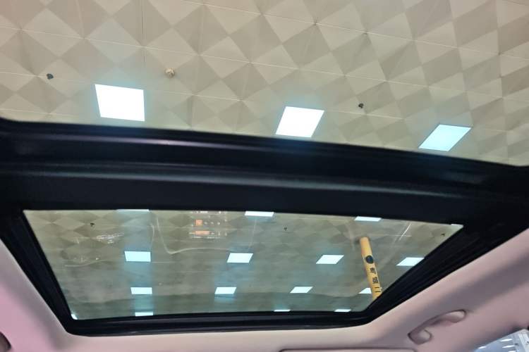 Used Jeep Cherokee 2017 2.0L Superior Edition Headliner