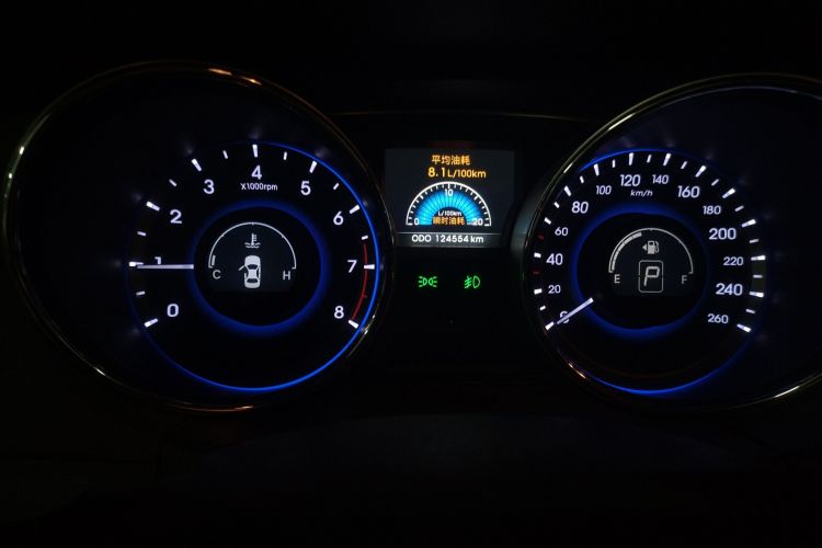 Used Hyundai Sonata 2013 2.4L Automatic Luxury Version China IV Standard